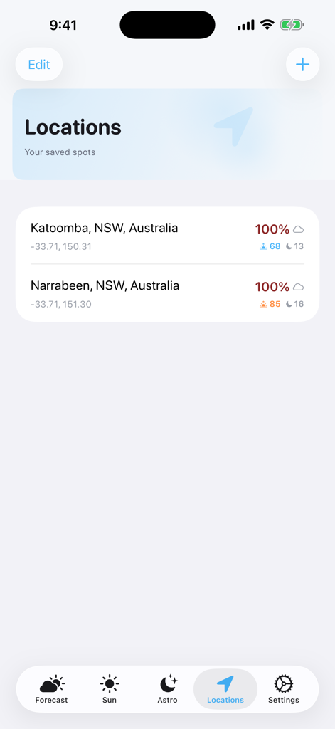 CloudScape - Pantalla de ubicaciones de la aplicación móvil CloudScape que muestra lugares de fotografía guardados con puntuaciones meteorológicas.