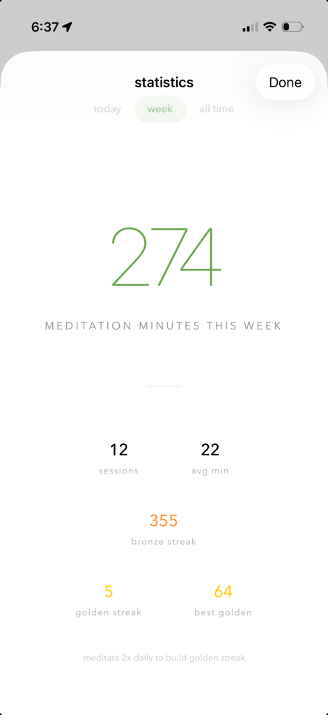 Dharma Wellness - Pantalla de estadísticas de la aplicación Dharma Wellness que muestra los minutos de meditación semanales y las rachas de práctica