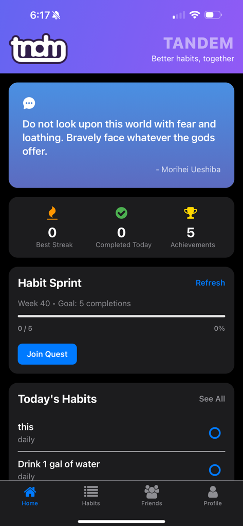 Tandem: Better habits together - Pantalla de inicio de la aplicación Tandem que muestra una cita motivacional, el progreso de la racha de hábitos y la lista de tareas diarias.