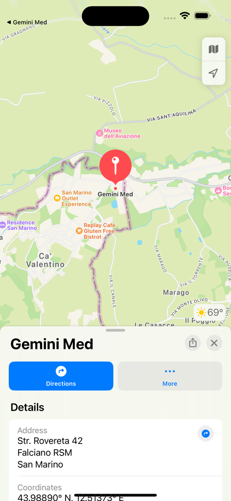 Écran de carte de l'application Gemini Med montrant l'emplacement de la clinique et les directions