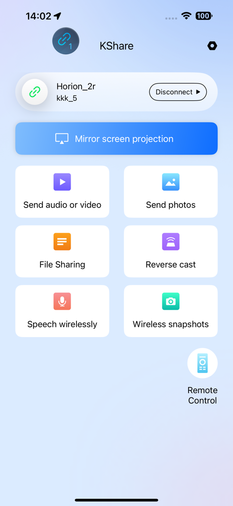 KShare - Menu principal de l'application KShare sur un iPhone montrant les options de mise en miroir d'écran, de partage de fichiers et de télécommande.