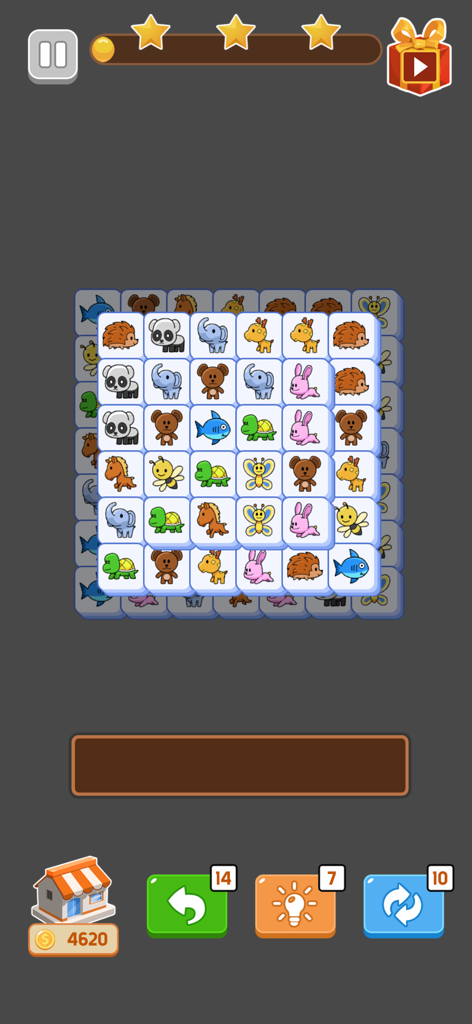 Tablero de juego de puzzle de triple emparejamiento con adorables fichas de animales y potenciadores