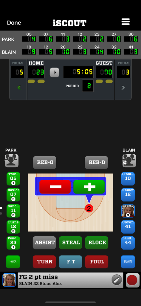 iScout Basketball - Écran de suivi des statistiques en direct d'un match de basketball affichant un plan du terrain et des boutons d'action.