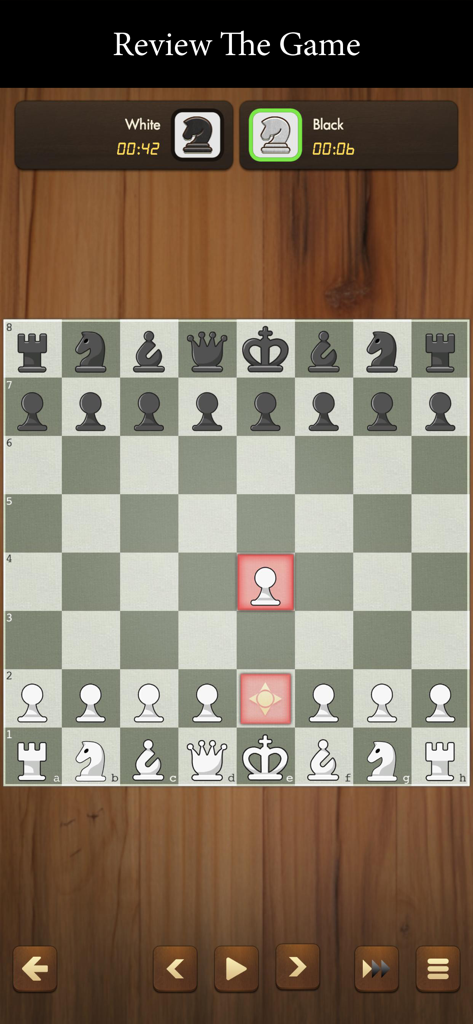 Un plateau d'échecs 2D en mode révision dans l'application mobile Échecs Jouer contre l'ordinateur