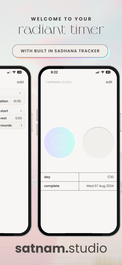 Satnam Kundalini Yoga App-Oberfläche mit einem strahlenden Timer und Sadhana-Tracker.