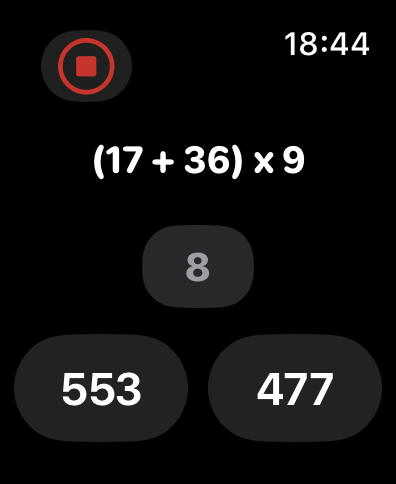 Interface do aplicativo MathMagician em uma tela de Apple Watch mostrando uma equação matemática com três opções de múltipla escolha