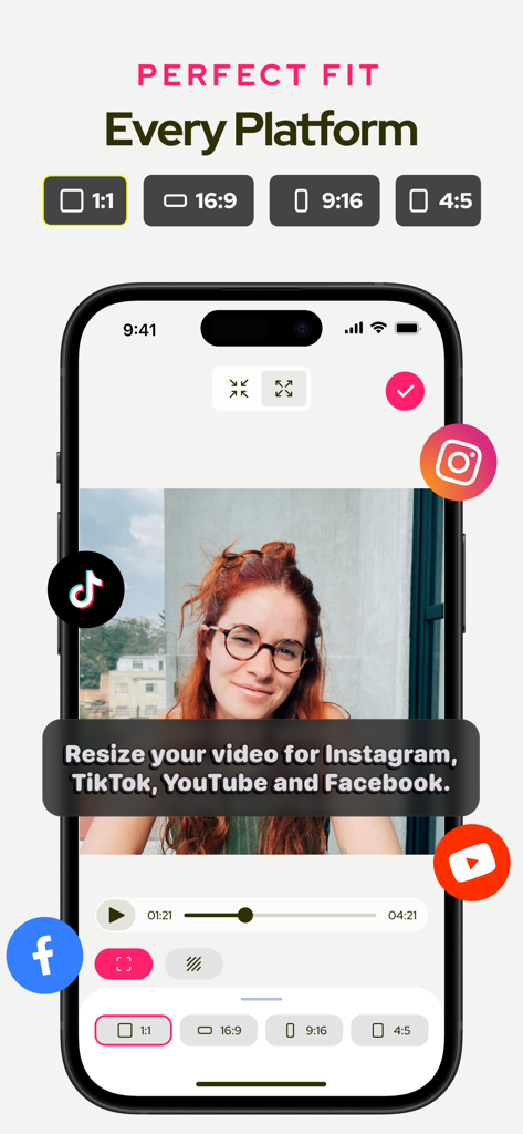 Interfaccia dell'app Subcap che mostra le opzioni di ridimensionamento video per TikTok, Instagram e YouTube.