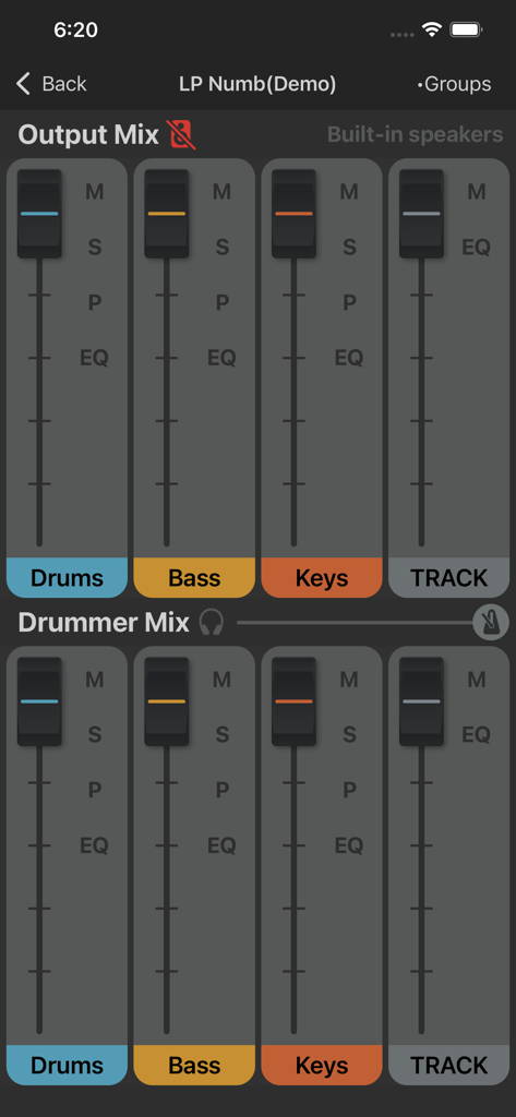 Interfaccia che mostra Output Mix e Drummer Mix con fader per batteria, basso, tastiere e tracce