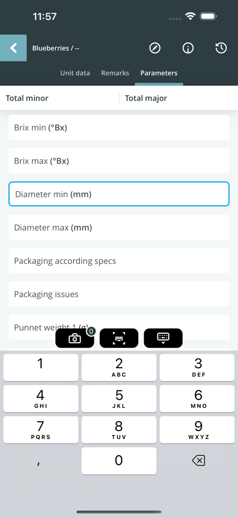 QC One Inspector data entry screen for blueberry quality parameters including brix and diameter