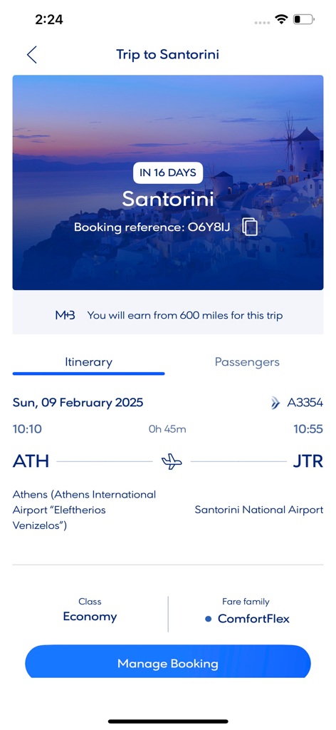 Aegean Airlines - Interfaz de la aplicación Aegean Airlines que muestra un itinerario de vuelo para un viaje de Atenas a Santorini con detalles de la reserva