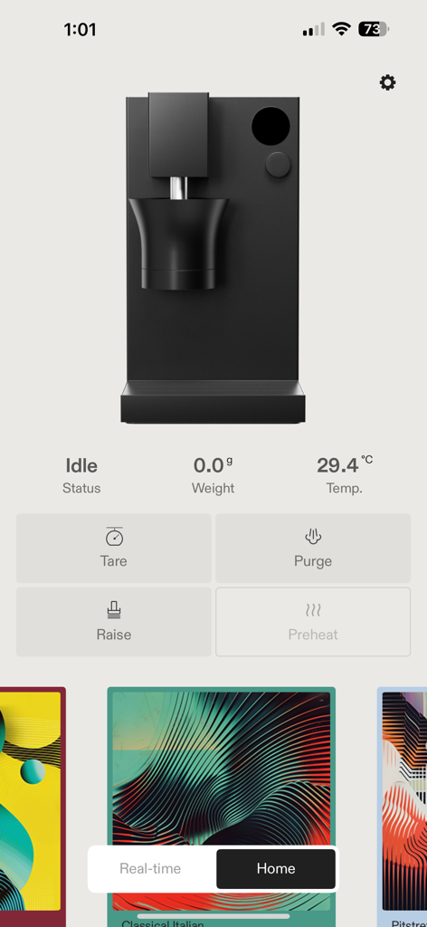 Meticulous - Meticulous Espressomaschinen-Companion-App-Startbildschirm mit Gewicht, Temperatur und Maschinensteuerungen