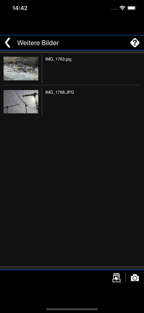 Interface showing a list of construction site photos and their filenames in the app.