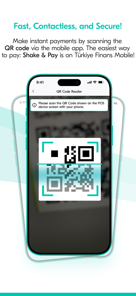 Ein Smartphone zeigt die QR-Code-Leserfunktion der Türkiye Finans Mobile App für schnelle und kontaktlose Zahlungen.
