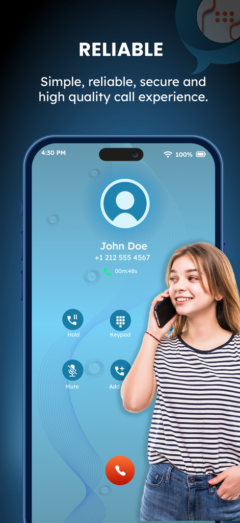 Phoring - A woman using the Phoring app for a reliable and secure phone call on her smartphone