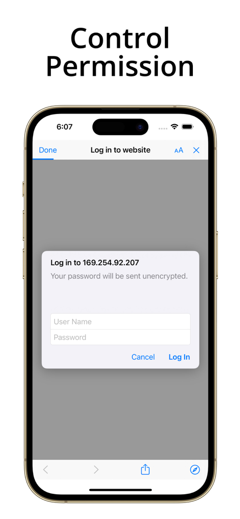 Screenshot dell'app Simple Server su iPhone che mostra una richiesta di accesso per l'accesso web localizzato con campi username e password