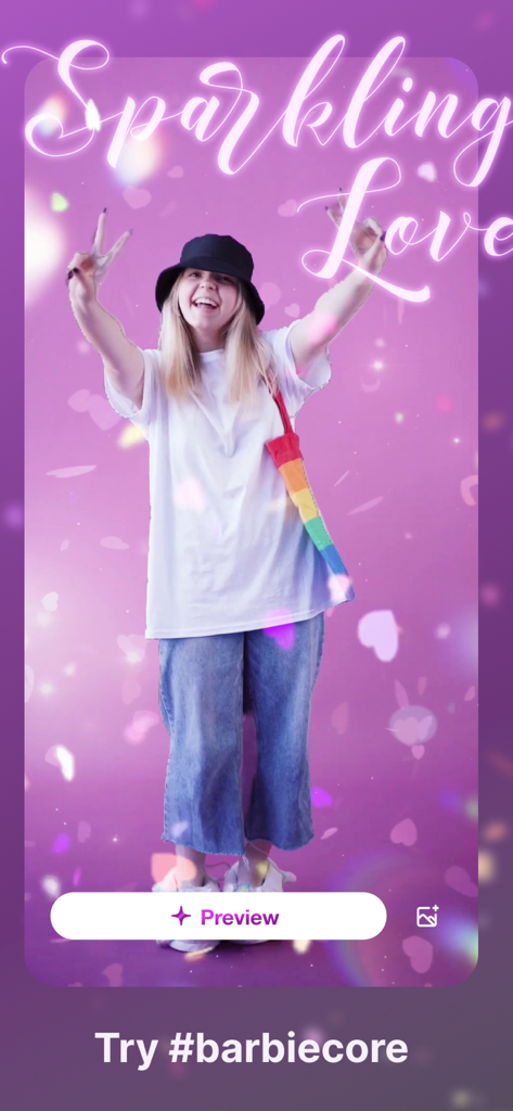 24FPS: Aesthetic Video Effects - 若い女性が、24FPS動画編集アプリで輝くラブ・バービーコアエフェクトを見せている様子