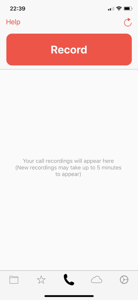 Interfaz principal de la aplicación Grabador de Llamadas que muestra un botón de grabación rojo prominente y un mensaje para el historial de llamadas.