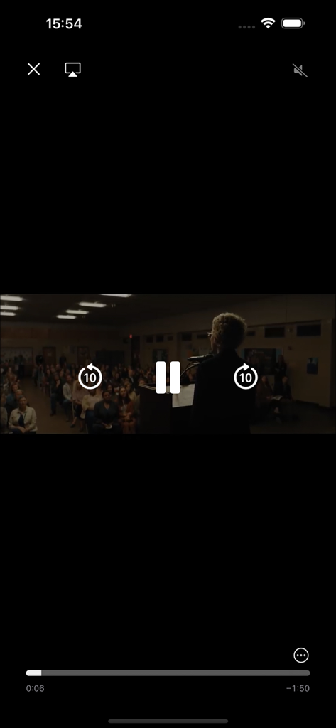 My Magis : TV & Movies By Era - Interfaz del reproductor de video en la aplicación My Magis que muestra una vista previa del tráiler de una película con controles de reproducción