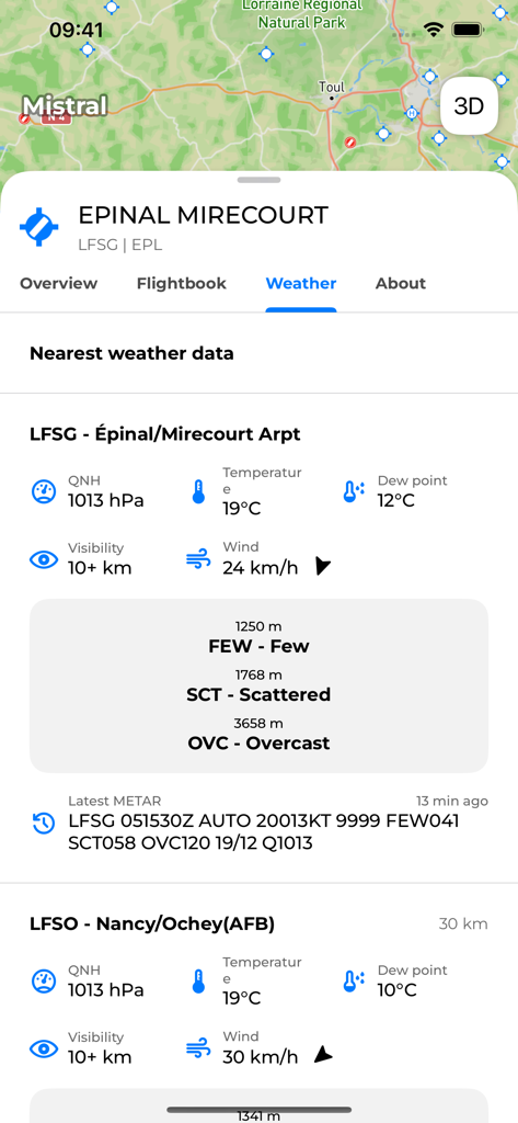 Mistral Gliders - Interfaz meteorológica de la aplicación Mistral Gliders mostrando datos METAR del aeródromo y capas de nubes para pilotos