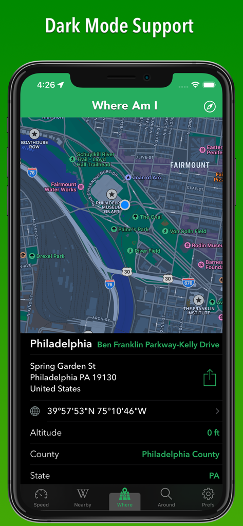 Interface da aplicação Onde Estou em modo escuro a mostrar um mapa de Filadélfia com endereço e coordenadas