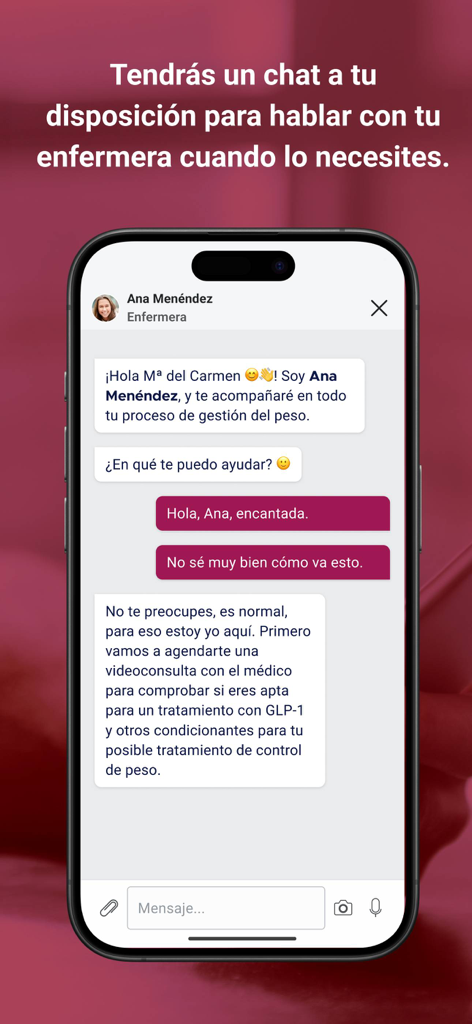 Una pantalla de smartphone mostrando la interfaz de chat de la aplicación Drop by Sanitas con una enfermera sobre el control de peso y el soporte médico