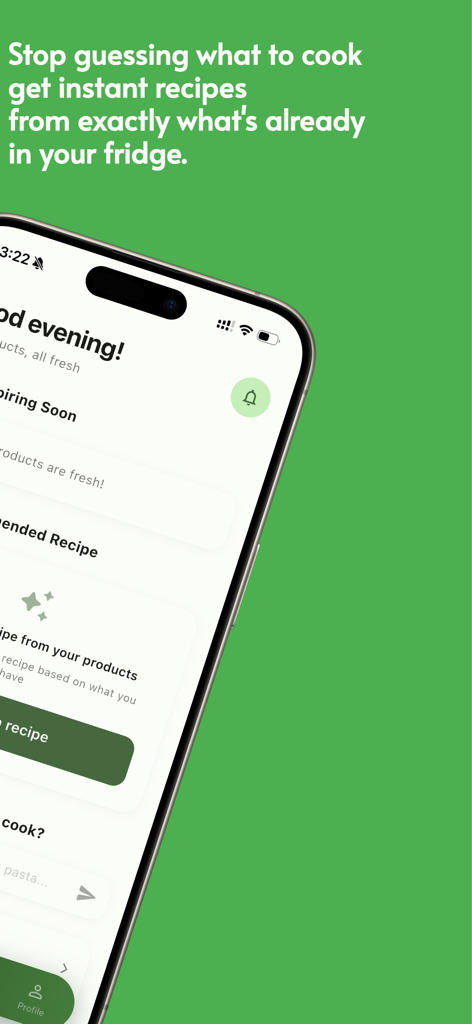 Pantalla de inicio de la aplicación Fridgey mostrando sugerencias de recetas de IA personalizadas basadas en los ingredientes actualmente en la nevera.