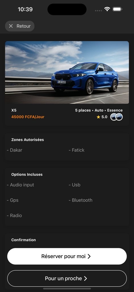 Elite Cars - 엘리트 카 모바일 앱 인터페이스에 렌트용으로 등록된 파란색 BMW X5로 가격과 차량 특징을 보여줍니다.