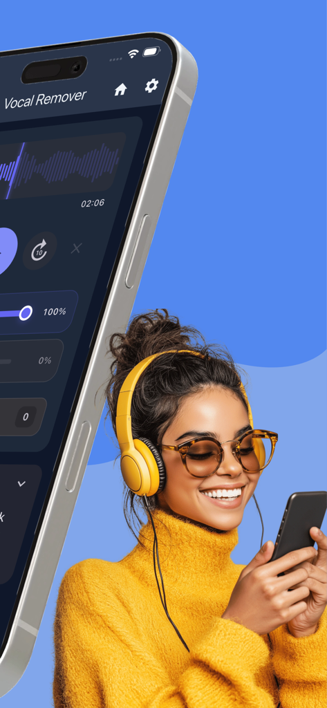 Vocal Remover - MusicSeparator - iPhoneでVocal Remover音楽セパレーターアプリを使用しながら、黄色いヘッドフォンを着用し、笑顔の女性。