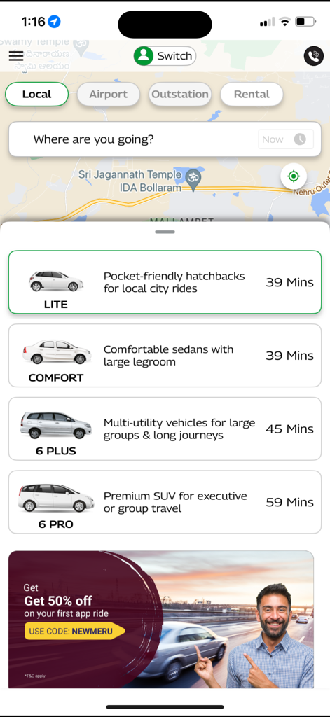 Meru Cabs-Local and Outstation - Interfaz de la aplicación Meru Cabs mostrando opciones de viaje local para hatchbacks, sedanes y SUVs con tiempos estimados de llegada y una oferta de descuento en el primer viaje.