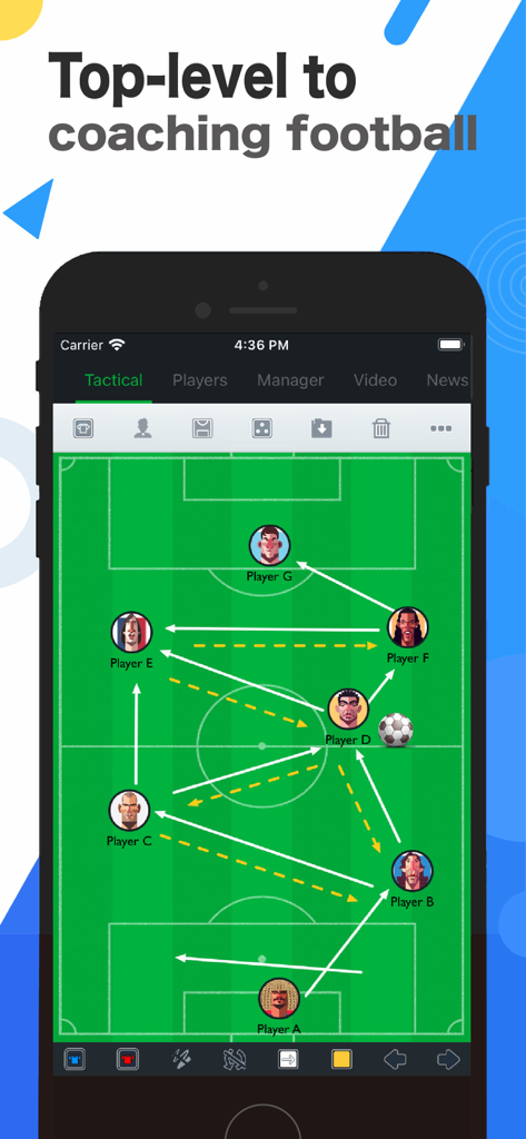 CoachBook - FanBook Football - A digital football tactical board showing player formations and movement arrows