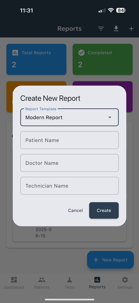 Interface pour la création d'un nouveau rapport de laboratoire médical avec des champs pour les détails du patient, du médecin et du technicien.