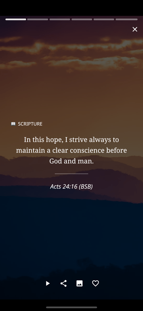 Daily Prayer Guide - Versículo bíblico de Hechos 24:16 mostrado sobre un fondo de montaña al atardecer en la aplicación Guía de Oración Diaria