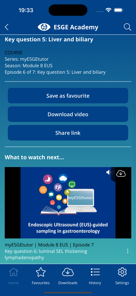 ESGE Academy - Tela do módulo de curso do aplicativo móvel ESGE Academy mostrando um curso de gastroenterologia com opções para baixar e salvar vídeos