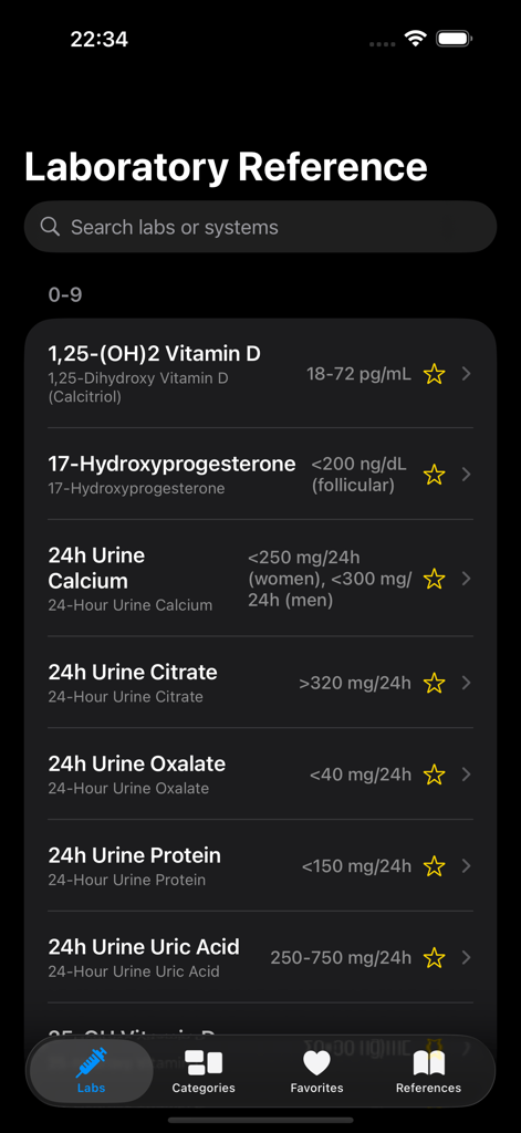 LabRef - Interfaccia dell'app mobile LabRef che visualizza un elenco di valori di riferimento di laboratorio clinico con intervalli