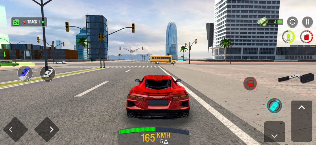 Um carro esportivo vermelho dirigindo por uma rua da cidade em Midnight Torque Street Heat, jogo de corrida para celular.
