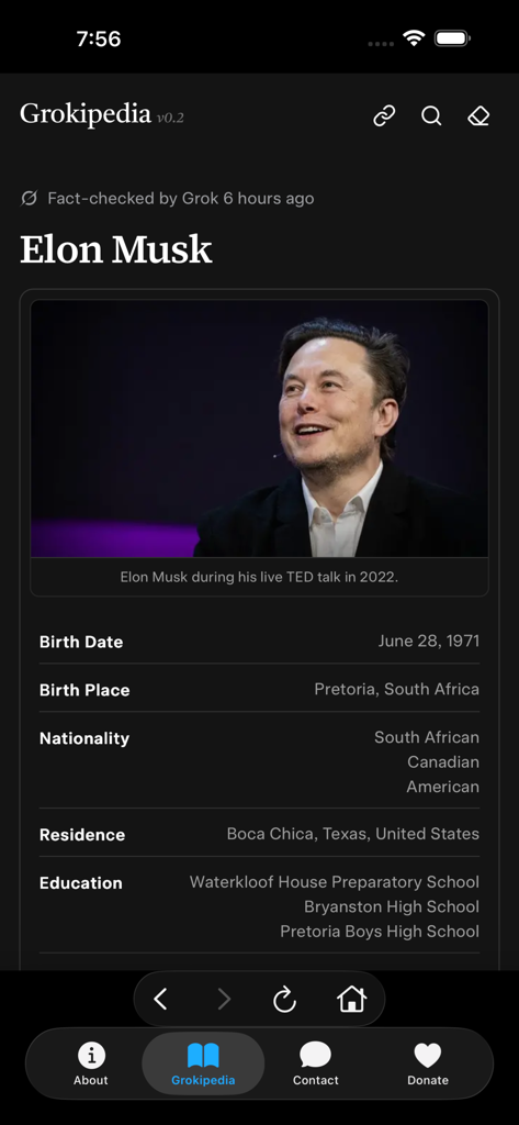 Groki Powered by Grokipedia - Perfil enciclopédico de Elon Musk en la interfaz de la aplicación Groki en modo oscuro
