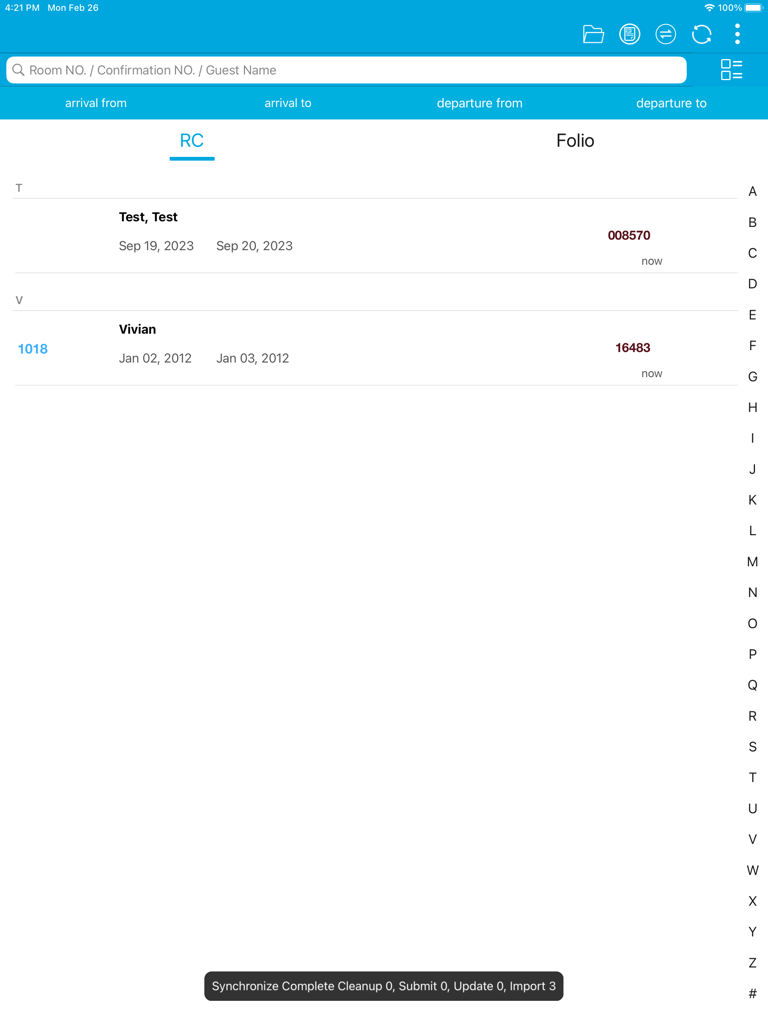 E-Vip - Interfaz de iPad de E-Vip que muestra una lista de registros de registro de huéspedes de hotel con fechas de llegada y salida
