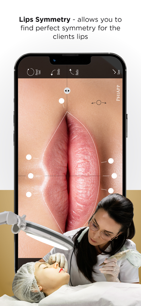 PhiApp Lippen-Symmetrie-Tool, das von einem Profi für das Mapping von Permanent-Make-up verwendet wird.