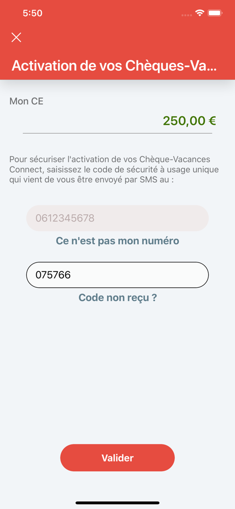 Interface for activating Chèque-Vacances Connect showing a 250 euro balance and a field for entering a security code received by SMS.