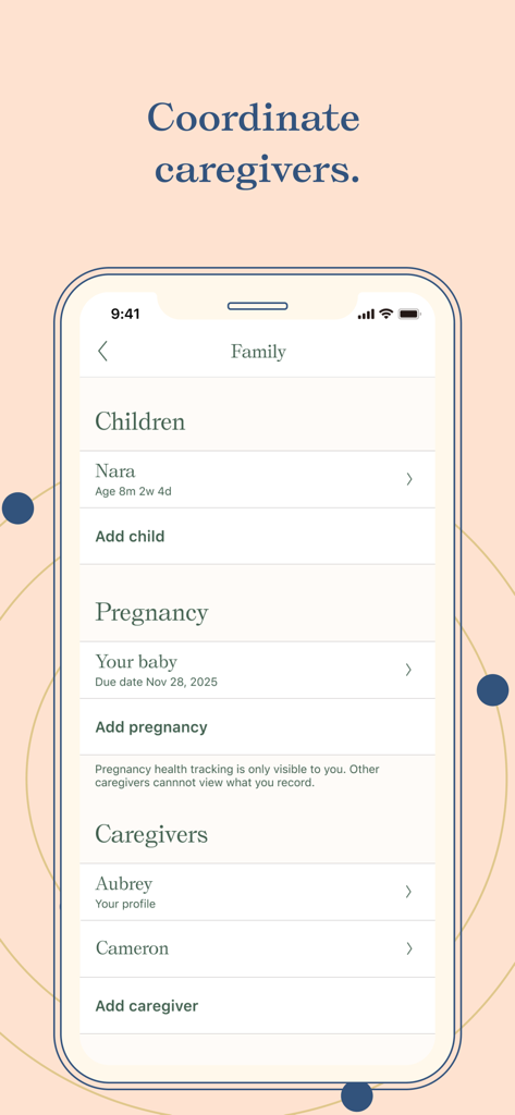 Nara Baby & Pregnancy Tracker - Nara Babyアプリのファミリー管理画面。育児担当者の連携と子供の追跡用です。