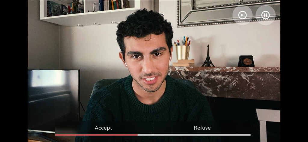 A scene from the interactive movie Five Dates showing a man on a video call with Accept and Refuse options