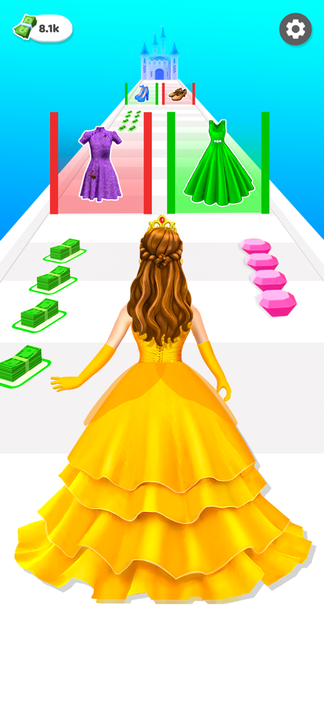 Princess Dress up Wedding Game - 黄色いガウンを着たプリンセスが、メイクオーバーゲームでランウェイを歩きながらお金を集め、ドレスを選んでいる。
