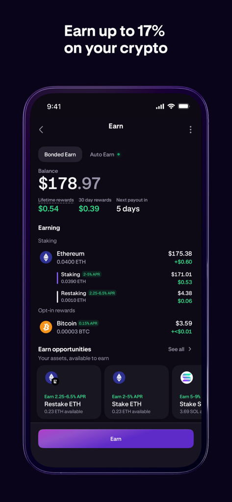 Kraken: Buy Crypto & Stocks - Schermata Earn dell'app Kraken che mostra i premi di staking di criptovalute per Ethereum e Bitcoin con il saldo del portafoglio e le percentuali APR