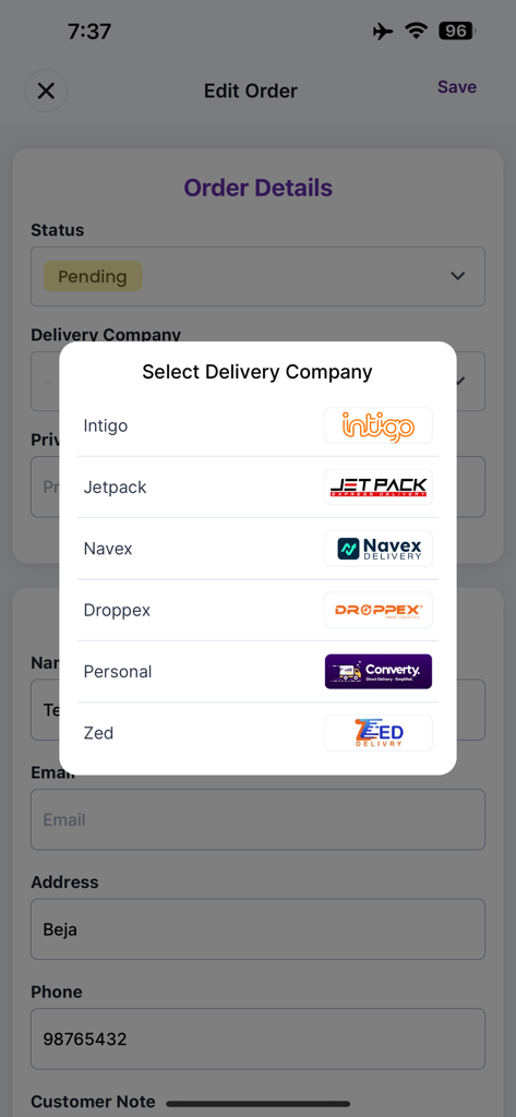 주문 관리를 위한 배송 회사 선택 메뉴를 보여주는 Converty Shop 모바일 앱 인터페이스