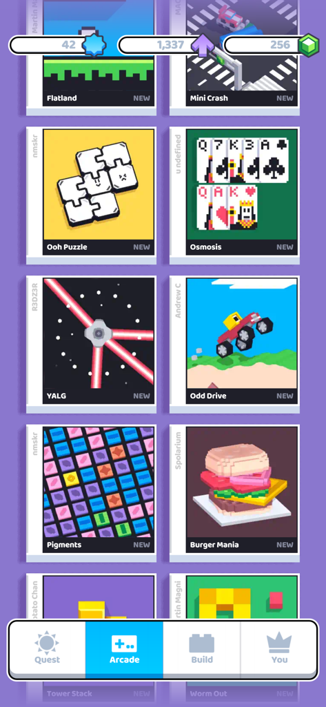 La pantalla de la sala de juegos de la aplicación Fancade mostrando una cuadrícula de minijuegos coloridos como Flatland y Burger Mania.