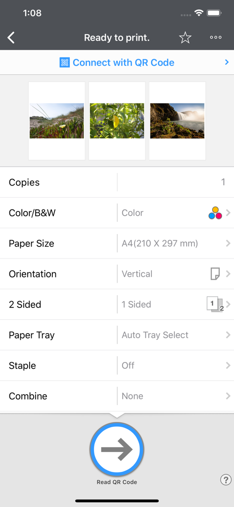 Interfaccia dell'app RICOH Smart Device Connector che mostra le impostazioni di configurazione di stampa e il pulsante di connessione tramite codice QR