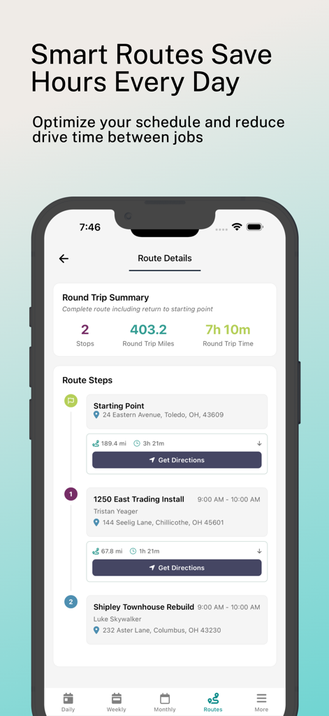 Plyer Electrician Field App - Interfaz de la aplicación Plyer que muestra rutas de viaje optimizadas y ubicaciones de trabajos eléctricos programados con resúmenes de viaje