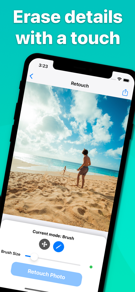 Retouch Photos: Remove Objects - Interfaz de la aplicación Retouch Photos mostrando una foto de playa siendo editada con una herramienta de pincel para eliminar objetos