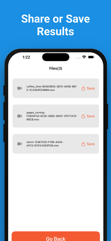 Video Converter MP4 - Schermata dell'app iOS che mostra i file video convertiti con pulsanti di salvataggio per ogni file
