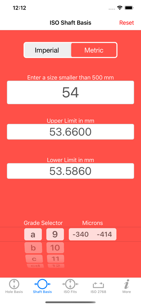ISO Tolerance - Schnittstelle der ISO-Toleranz-App, die Wellengrundlagen-Grenzmaße in metrischen Einheiten für den Maschinenbau anzeigt.